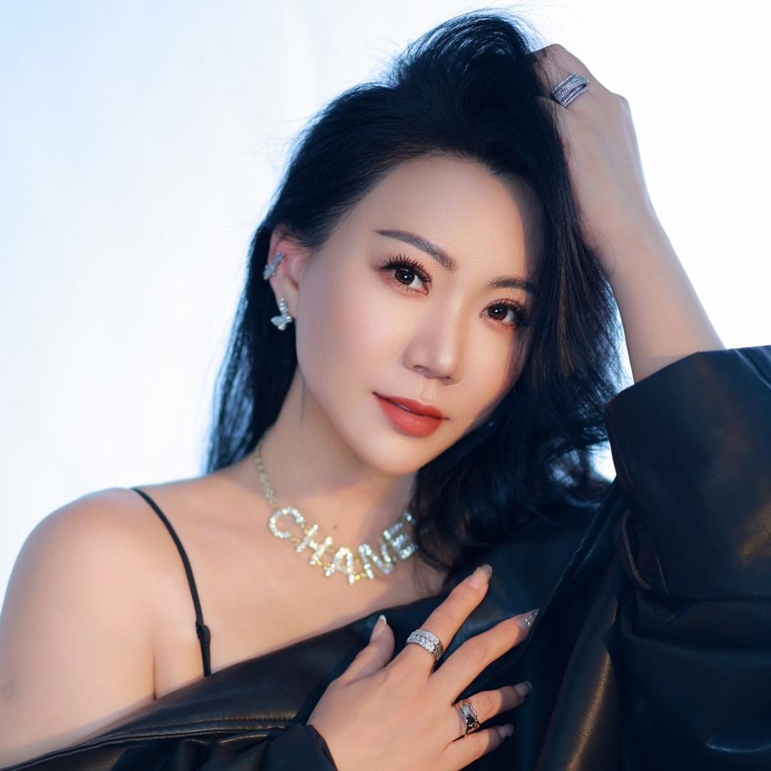 琴姐是我