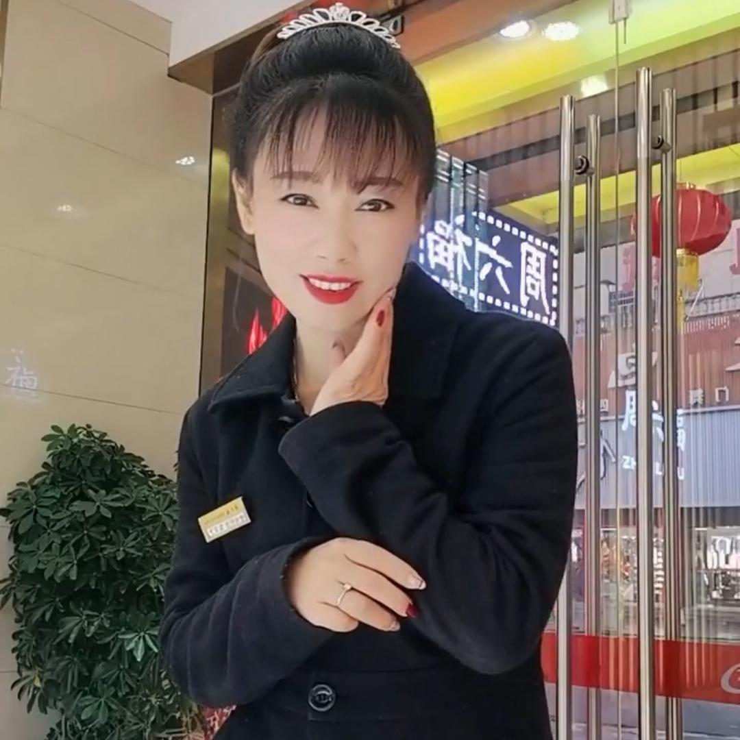 珠宝小姐姐ZLF