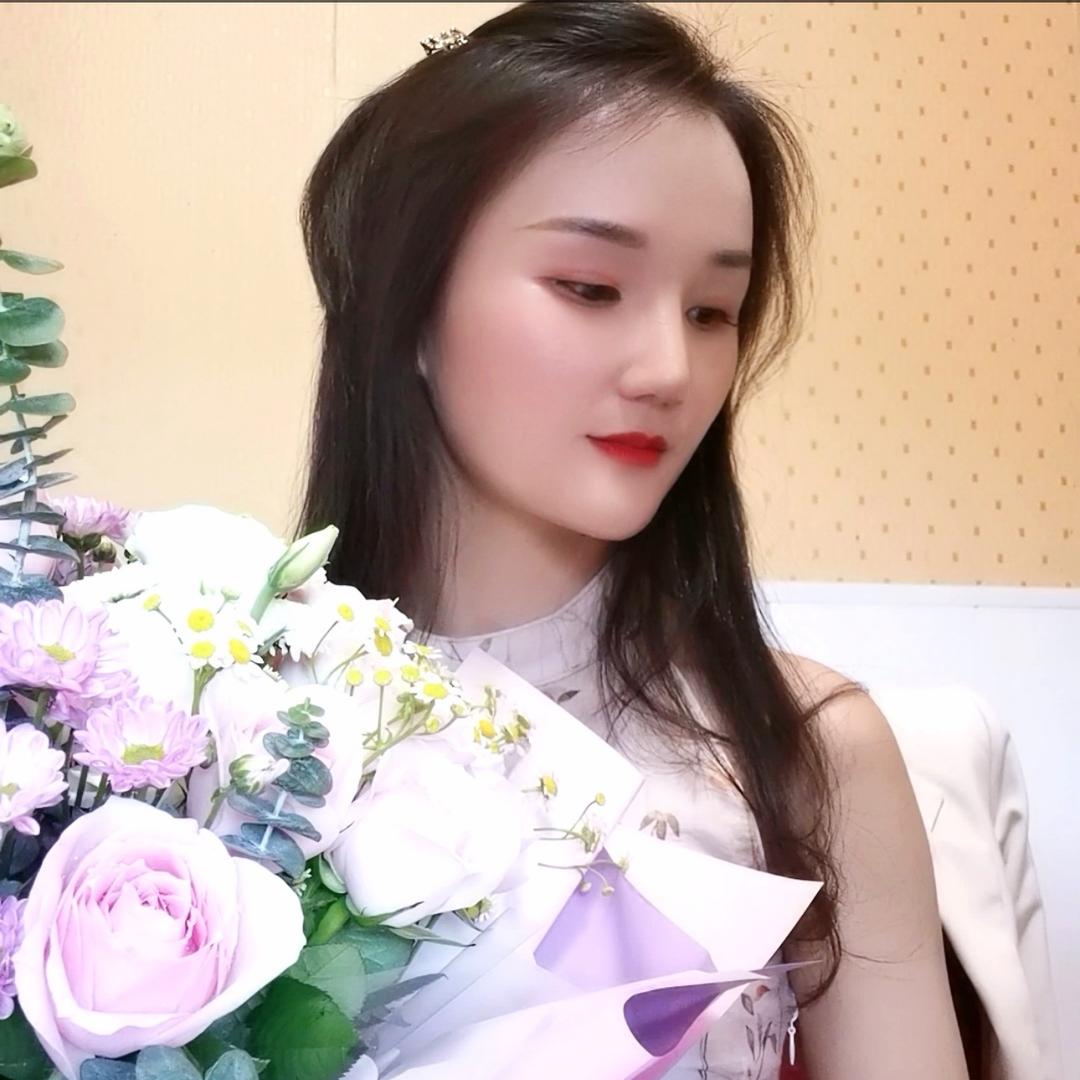 左佳馨