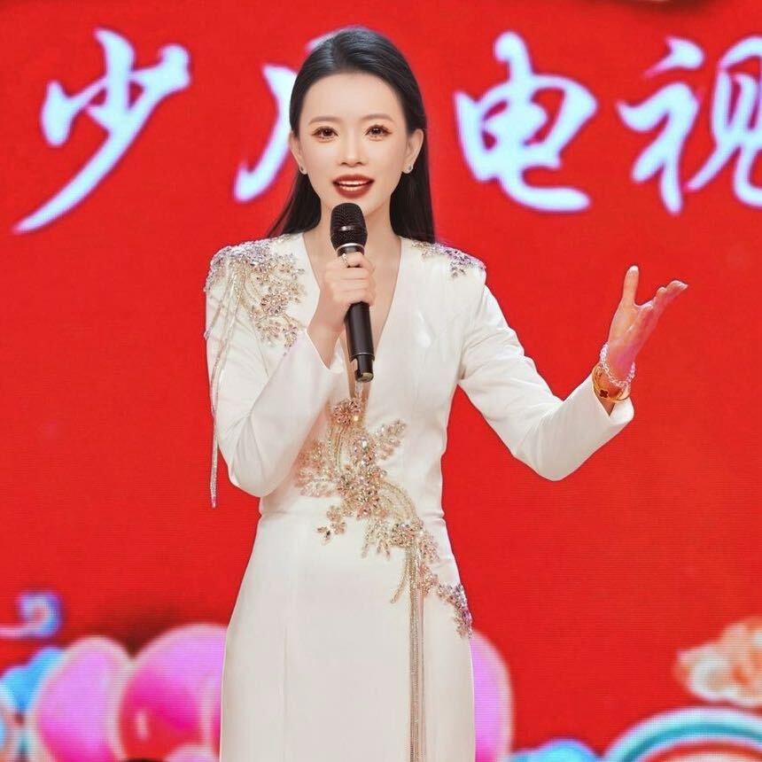少儿口才谢老师