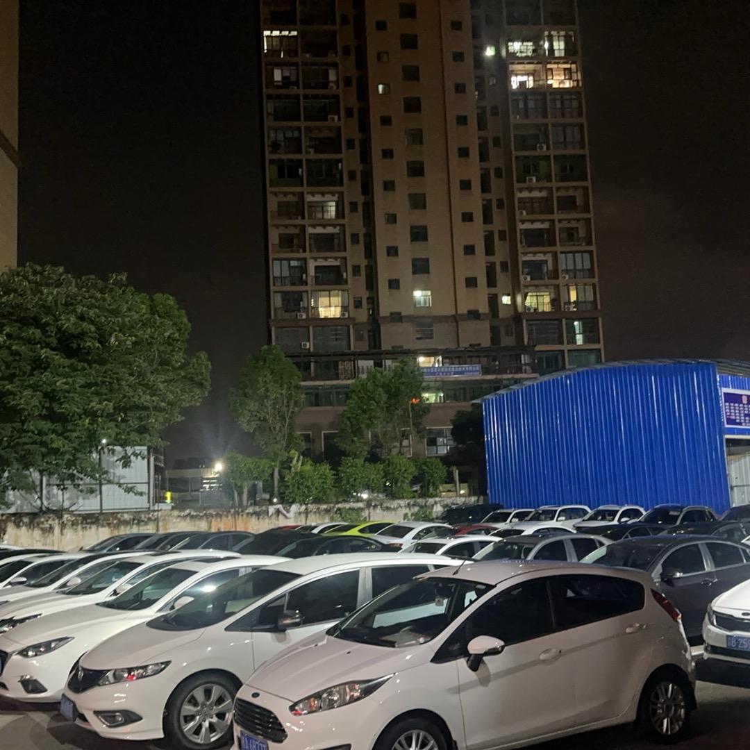 新定二手车，老梁
