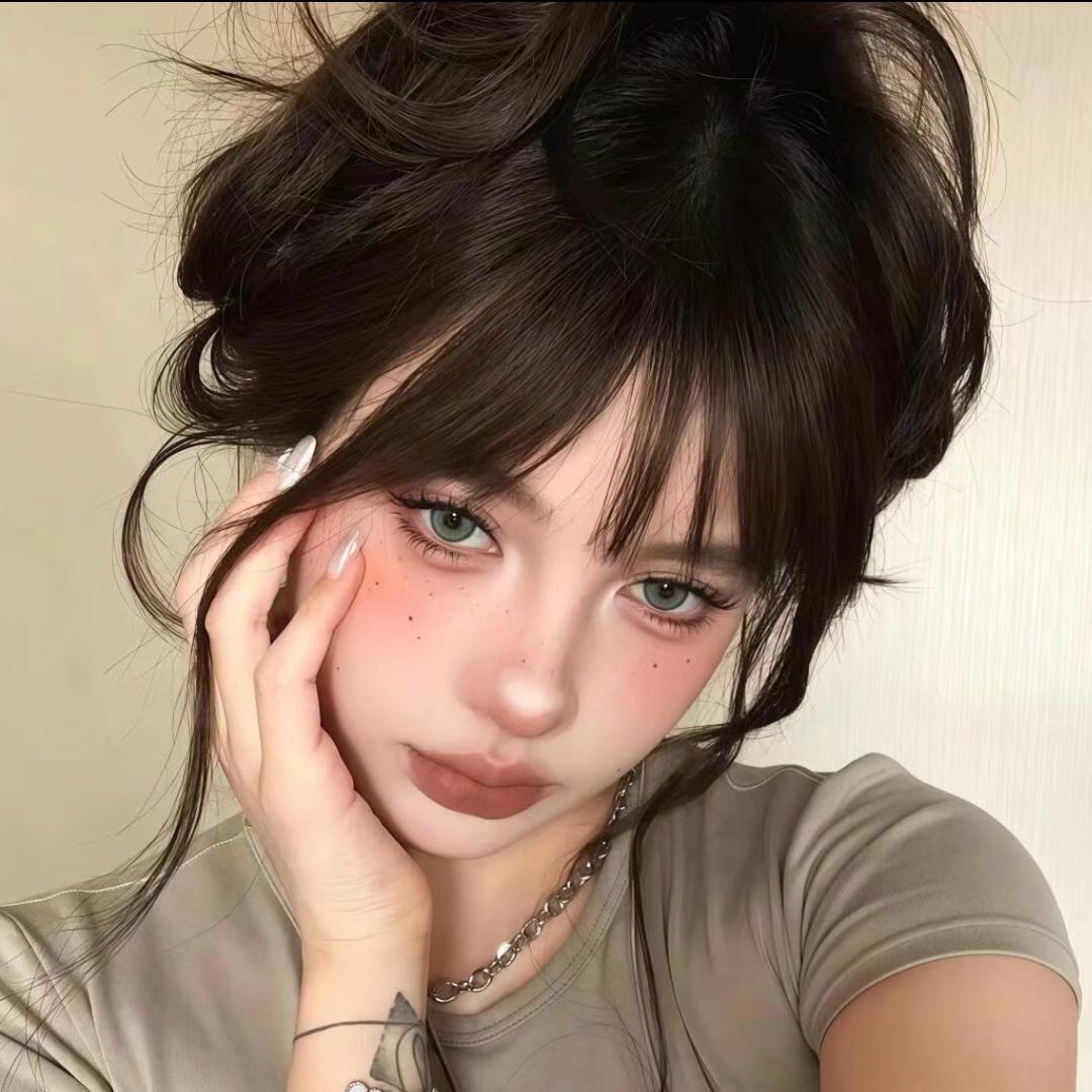 王圆圆脸一点也不圆