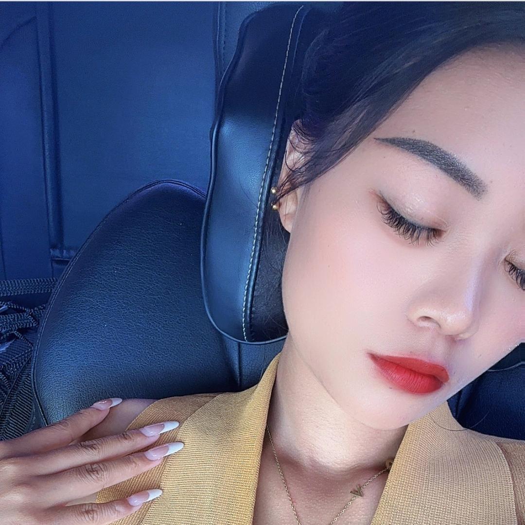 ¥小曹睡不饱