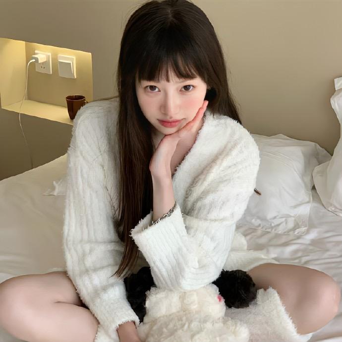 谁的小熊丢了y