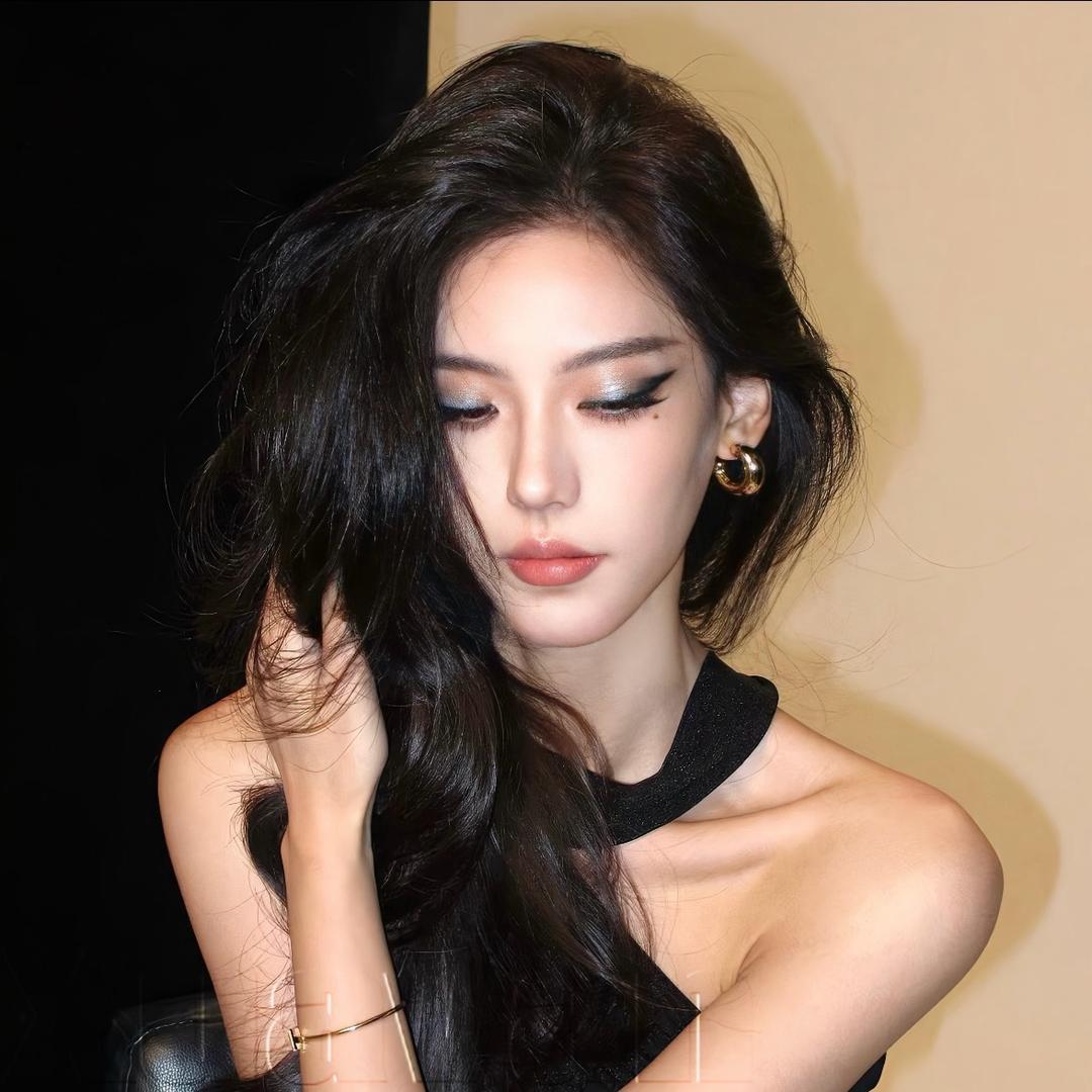 NANA.