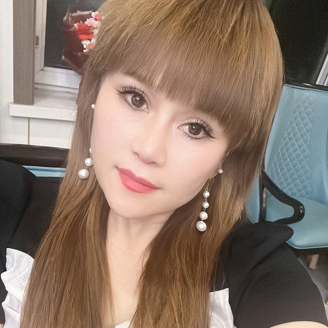 发光🫶女神👉丑女孩美发沙龙