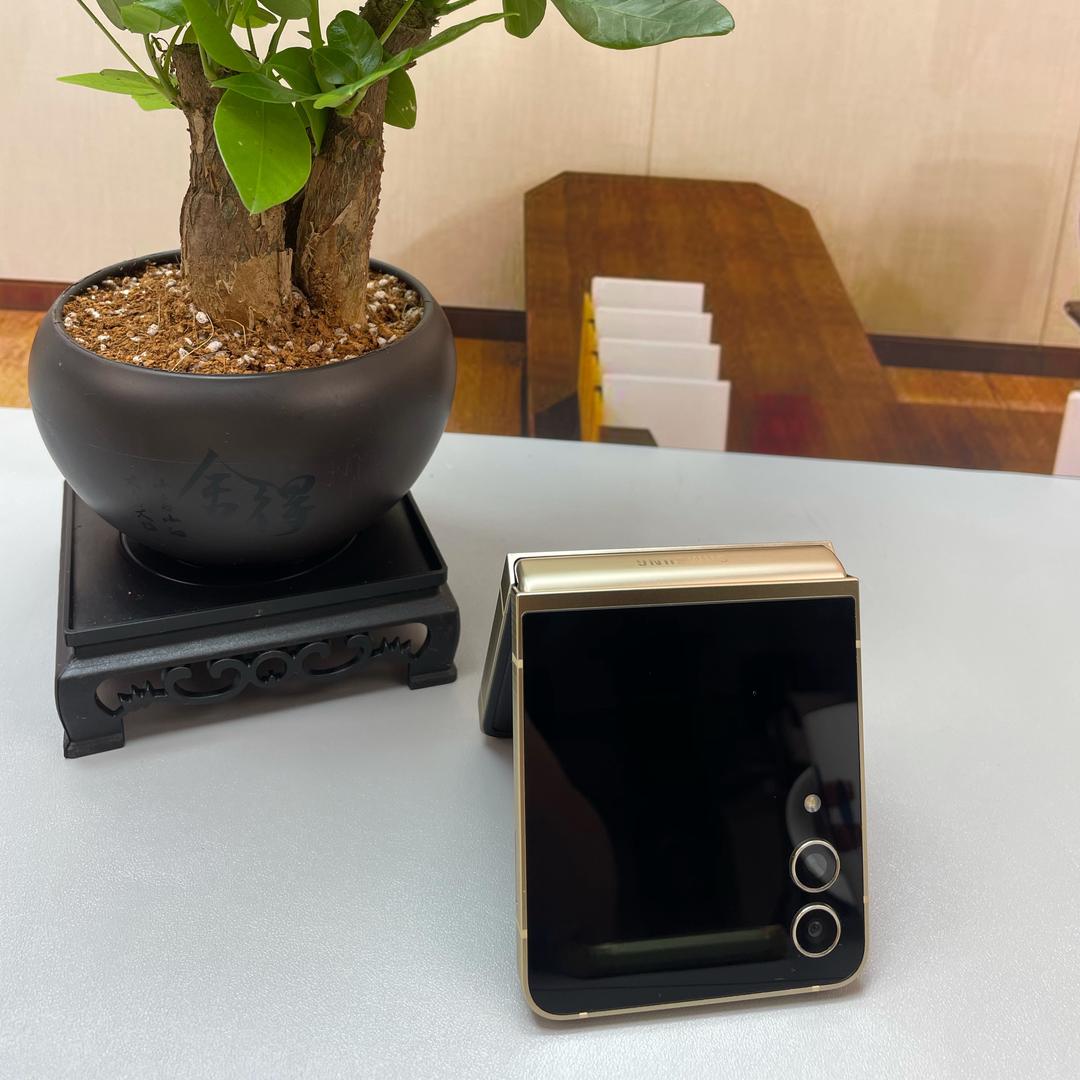 日默高箱包
