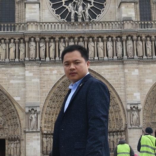 赵伟.现代.口🦷腔