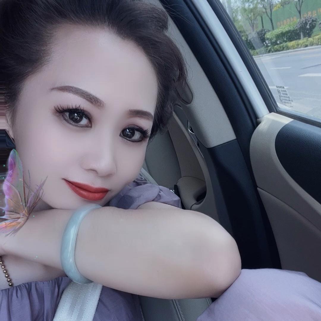 花姐✨穿搭在橱窗