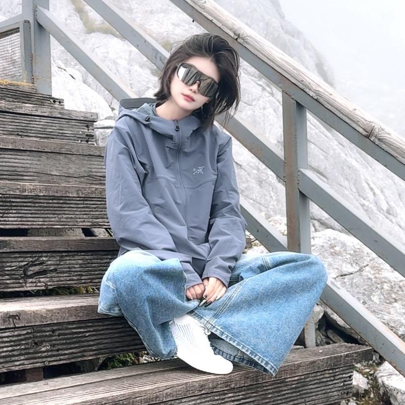 Li.灿烂