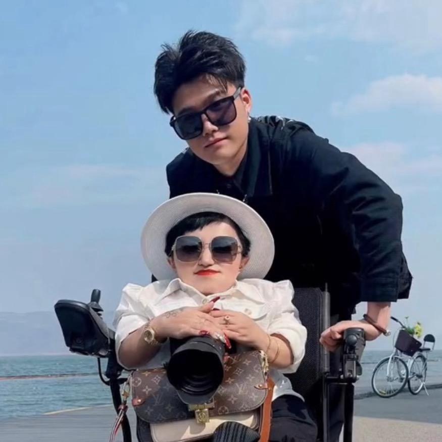 （小关）李喜梅干侄子