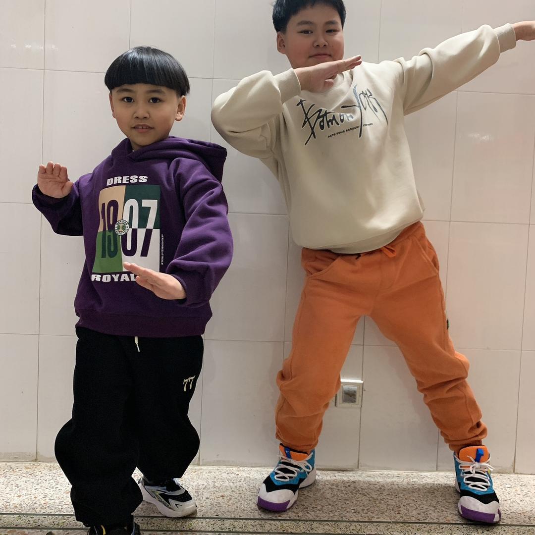 🧍‍♂️幸福的二个宝贝.🧍‍♀️