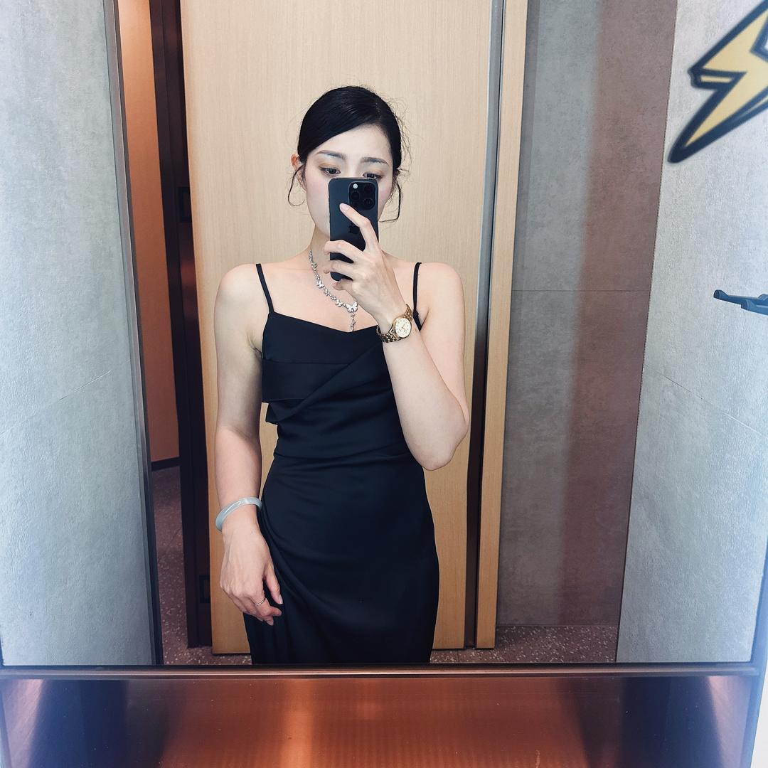 小色爱穿搭