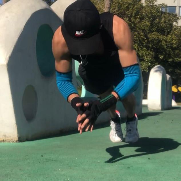 奥达游泳健身飞飞教练