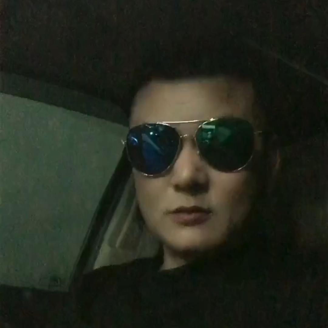 💖伟少💖头像