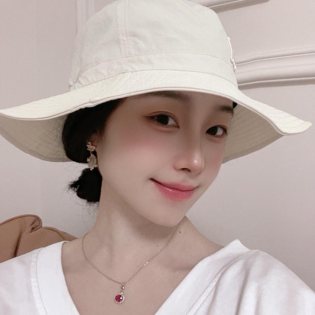 萌萌👑🎀