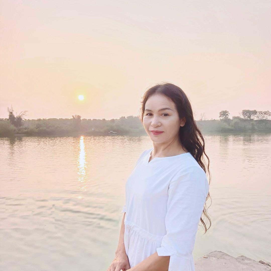 梦丽（早上九点开播）