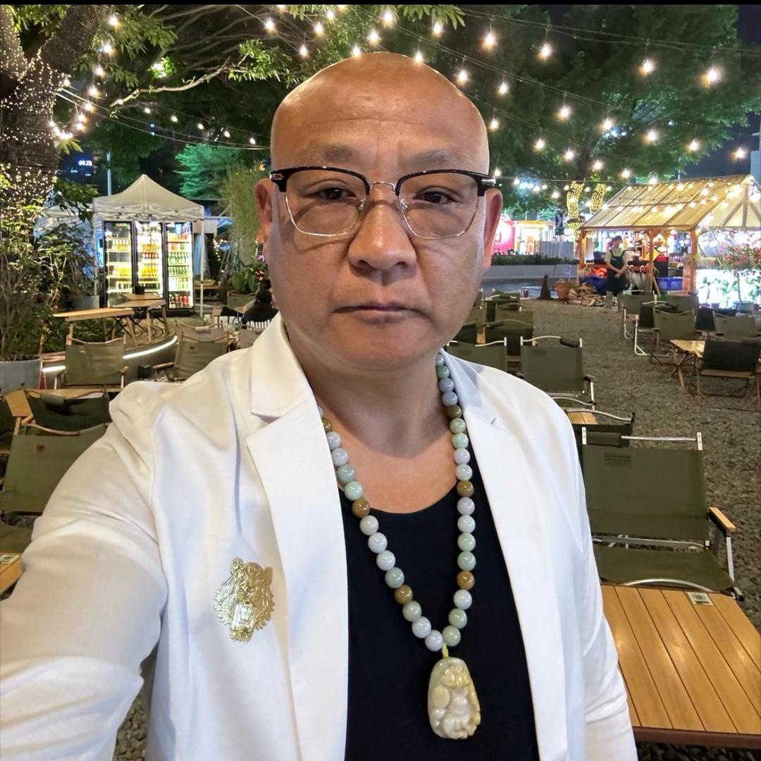 孤傲的雄鹰