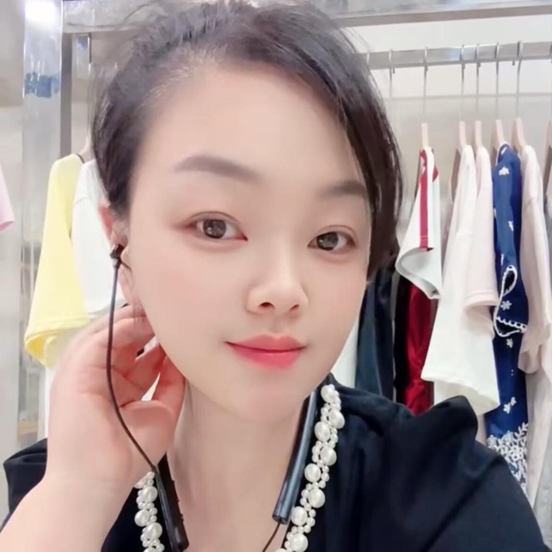 本se女装+私域召亻火亻半