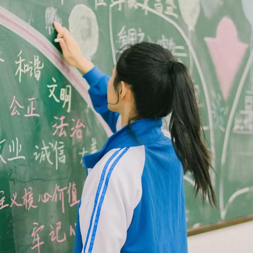小梦老师
