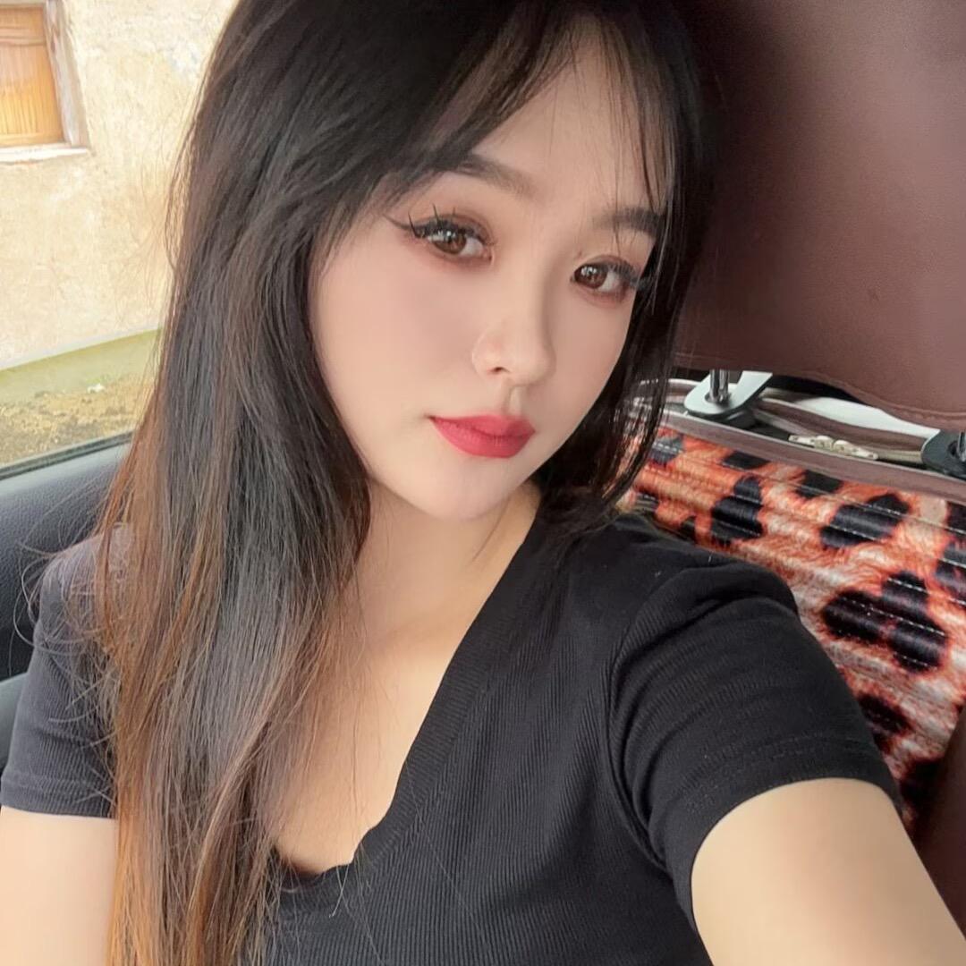 佩琪，