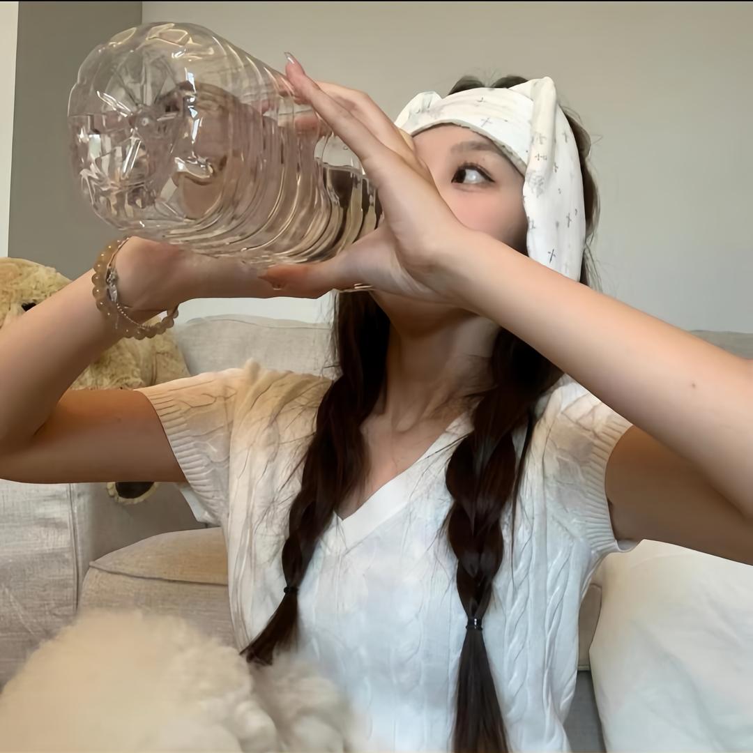 椰ye