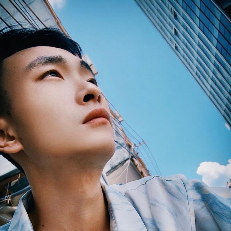 一介俗人ꫀꪝ.