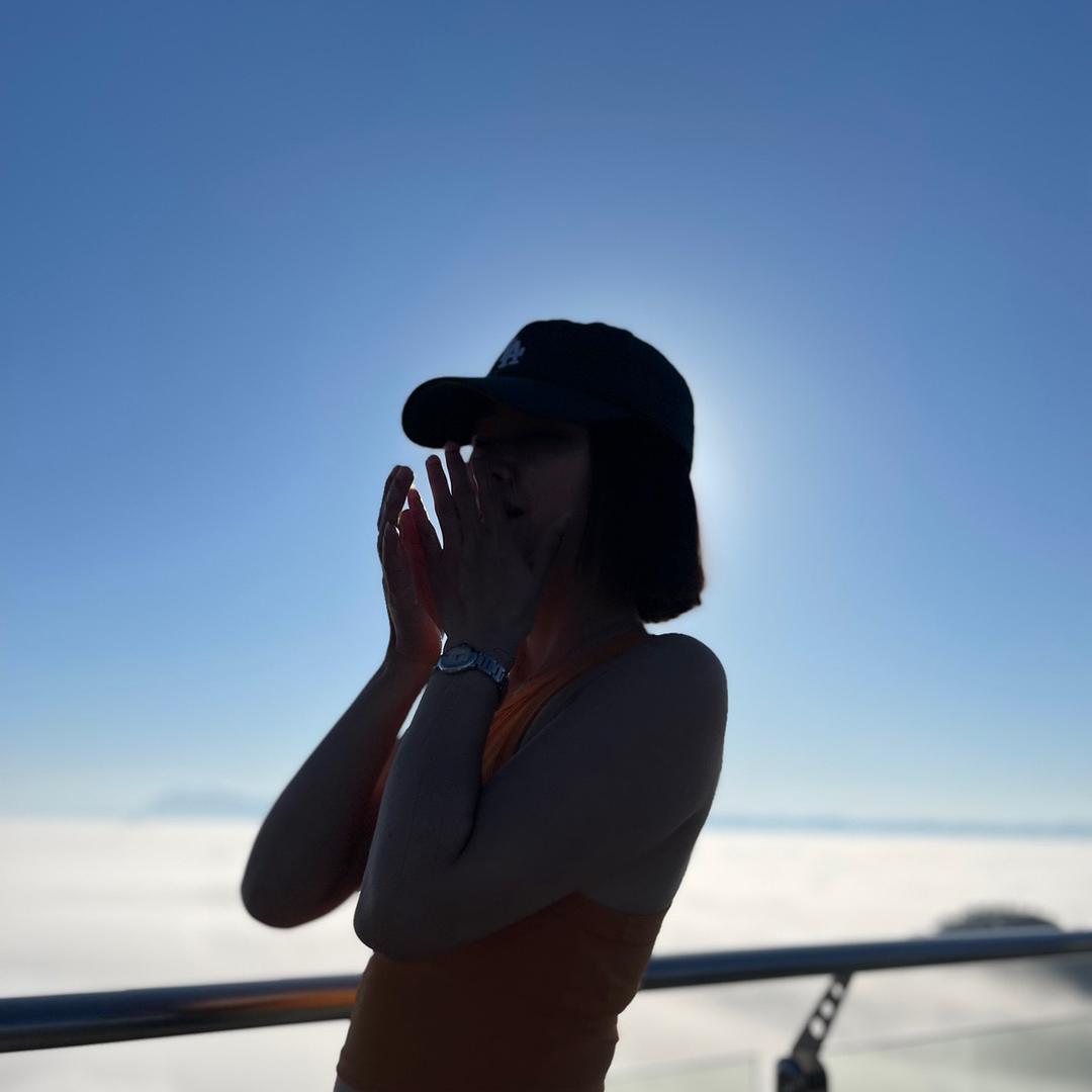 卓丽