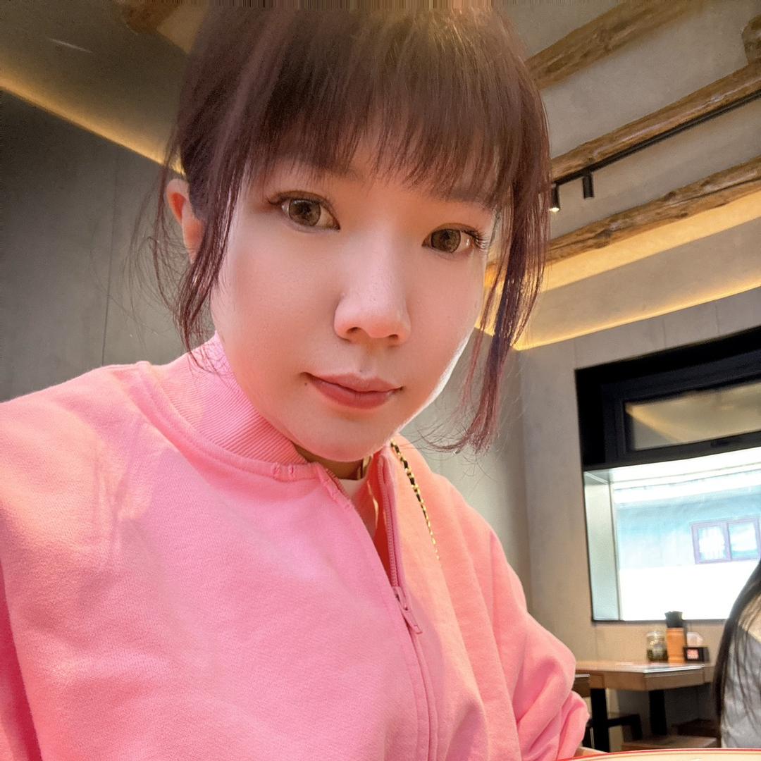 小鲸鱼🐳