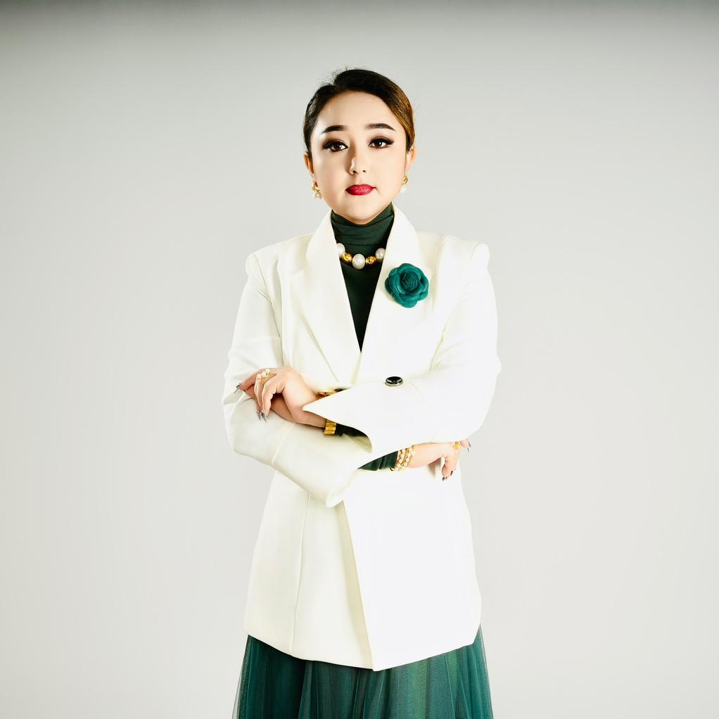 欧孜热爱罕uzrayan
