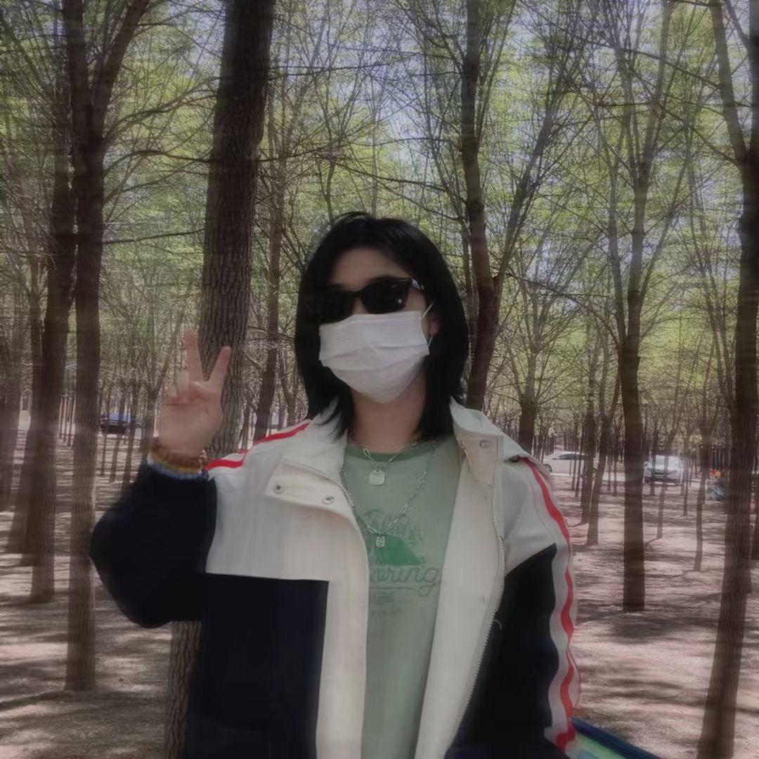 小帆不社恐