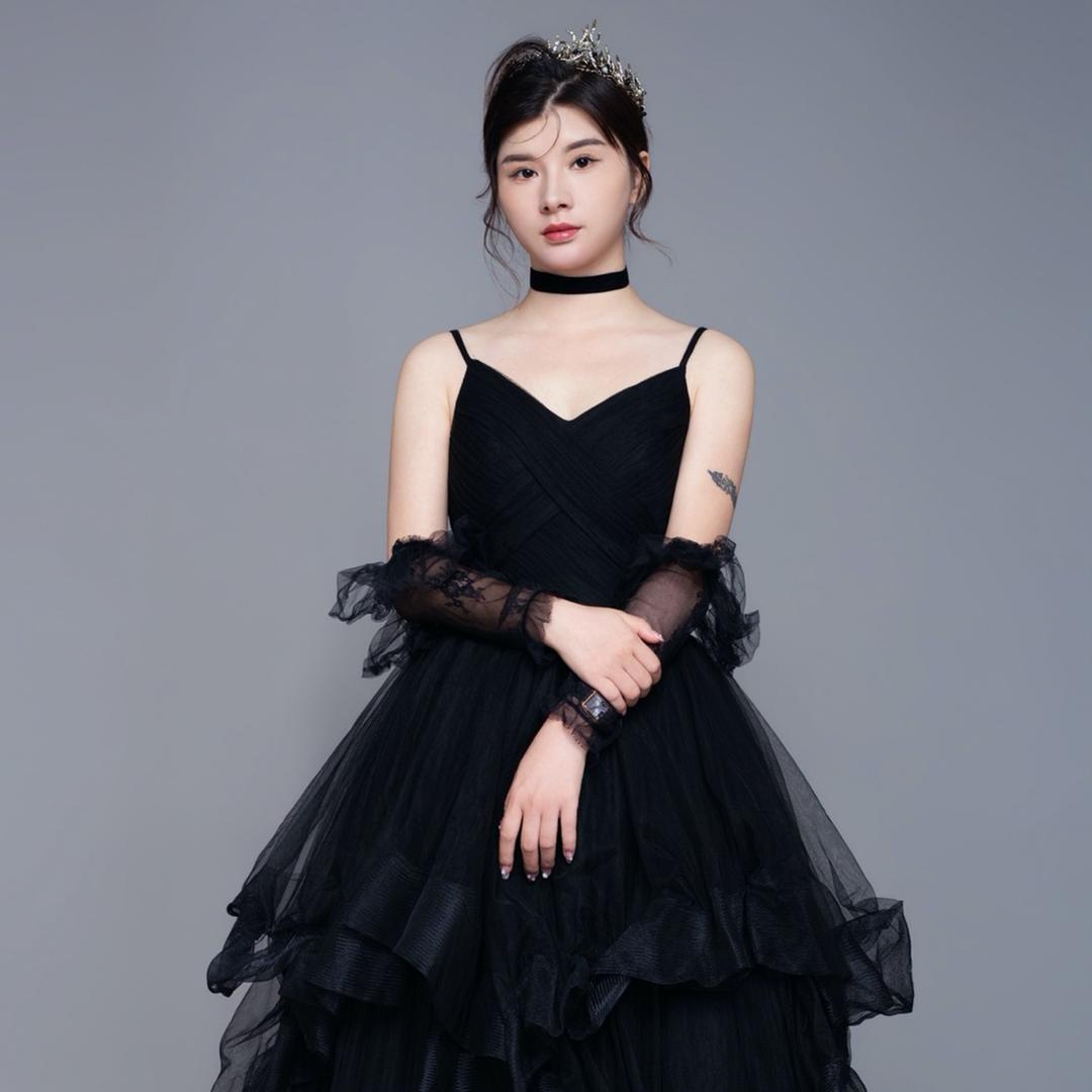 巷口酒馆 小美