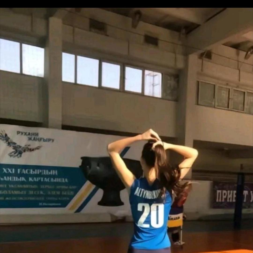 丽