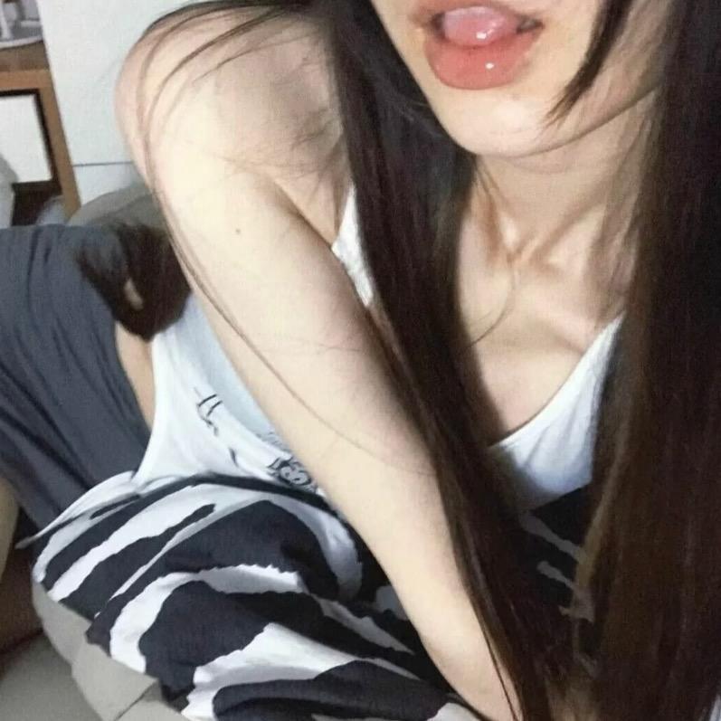 不爱吃糖的小訾