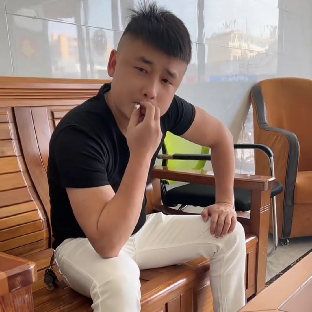 小钢炮