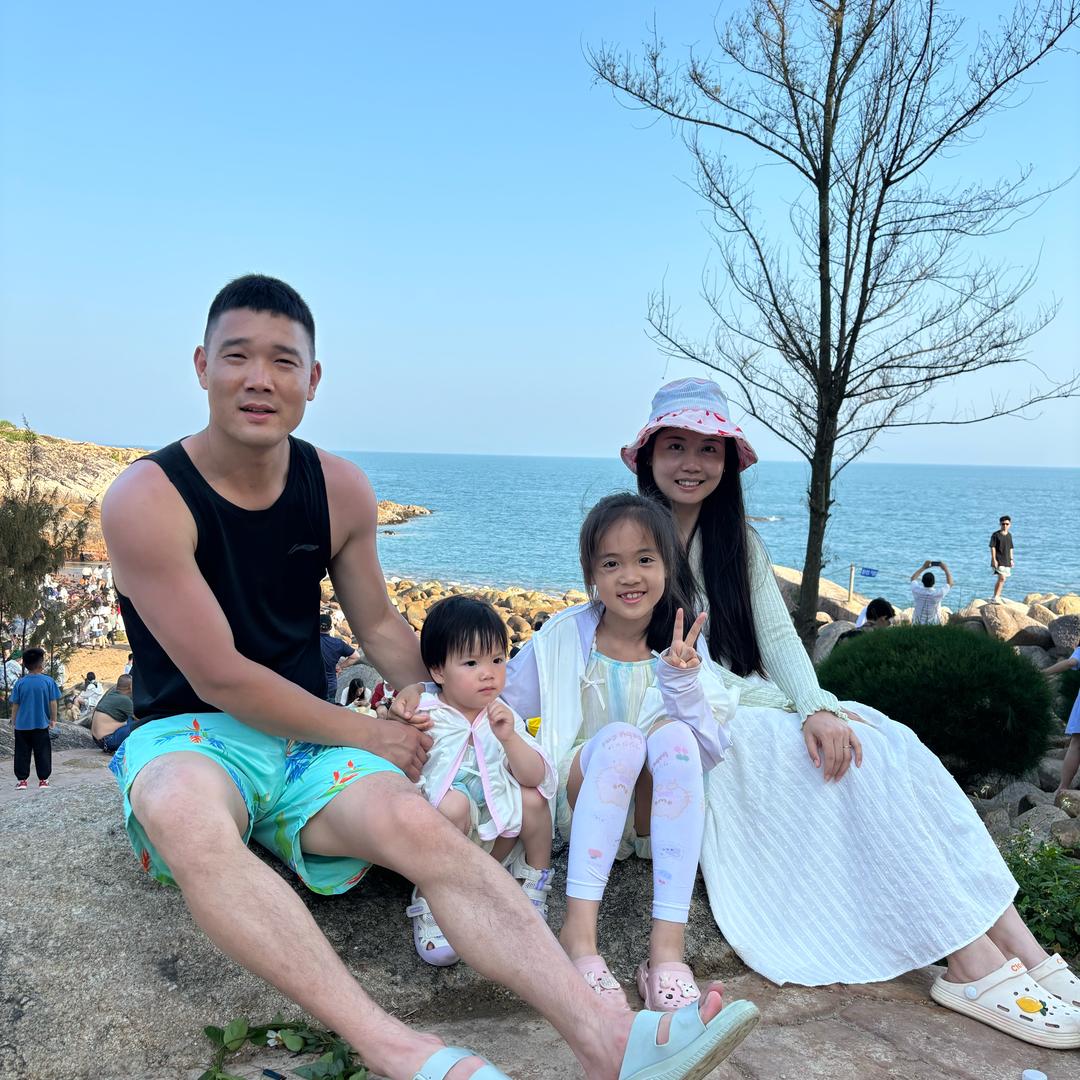 妮小妮的Momeny
