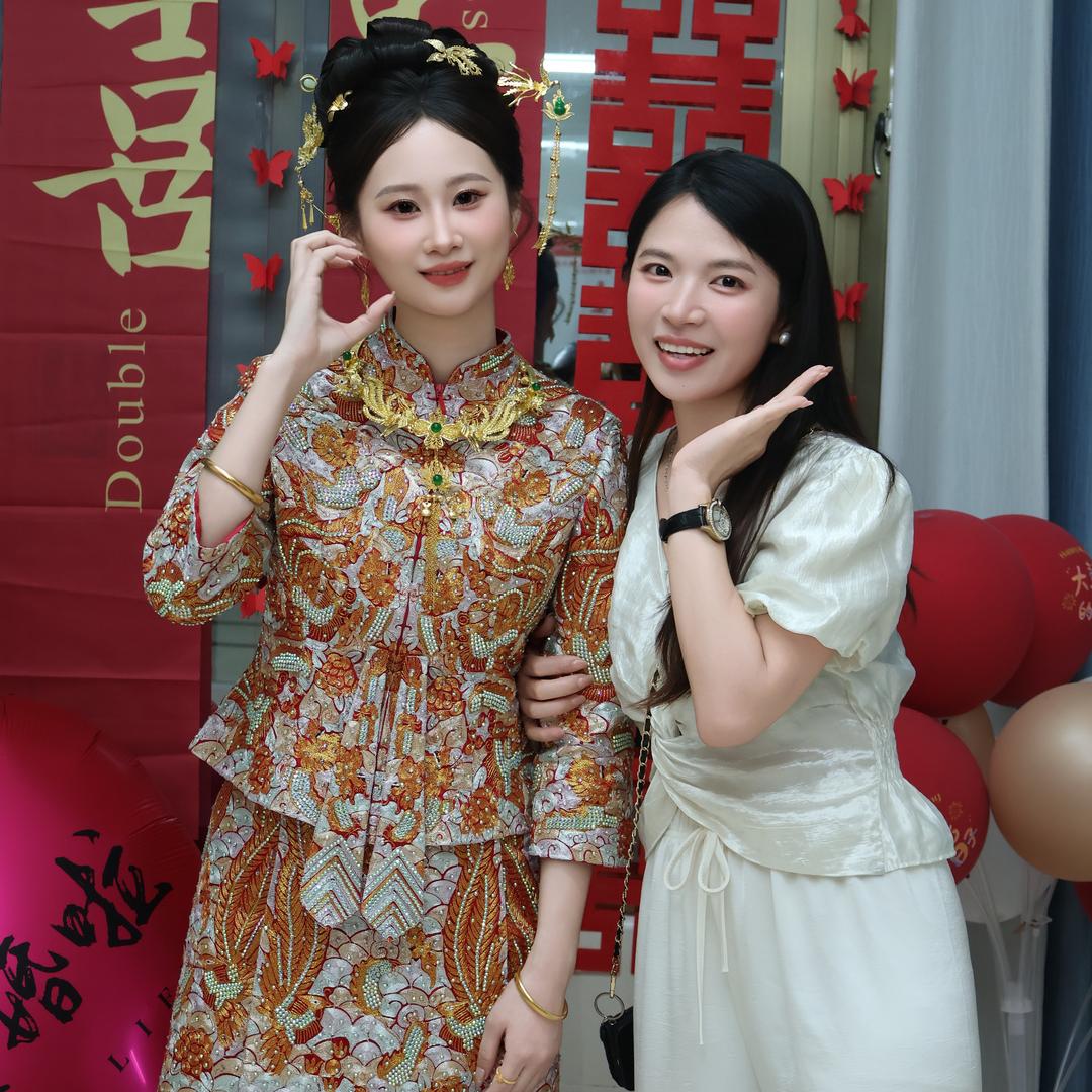 水立芳化妆造型