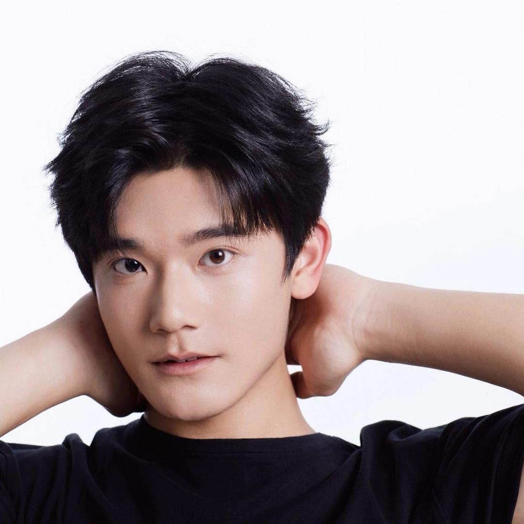 演员杨皓凯（烟台杨洋.）