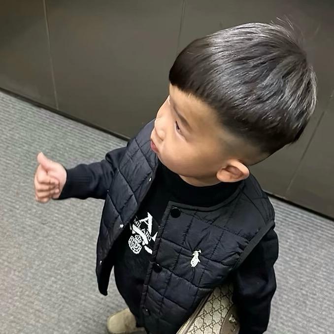 华强.