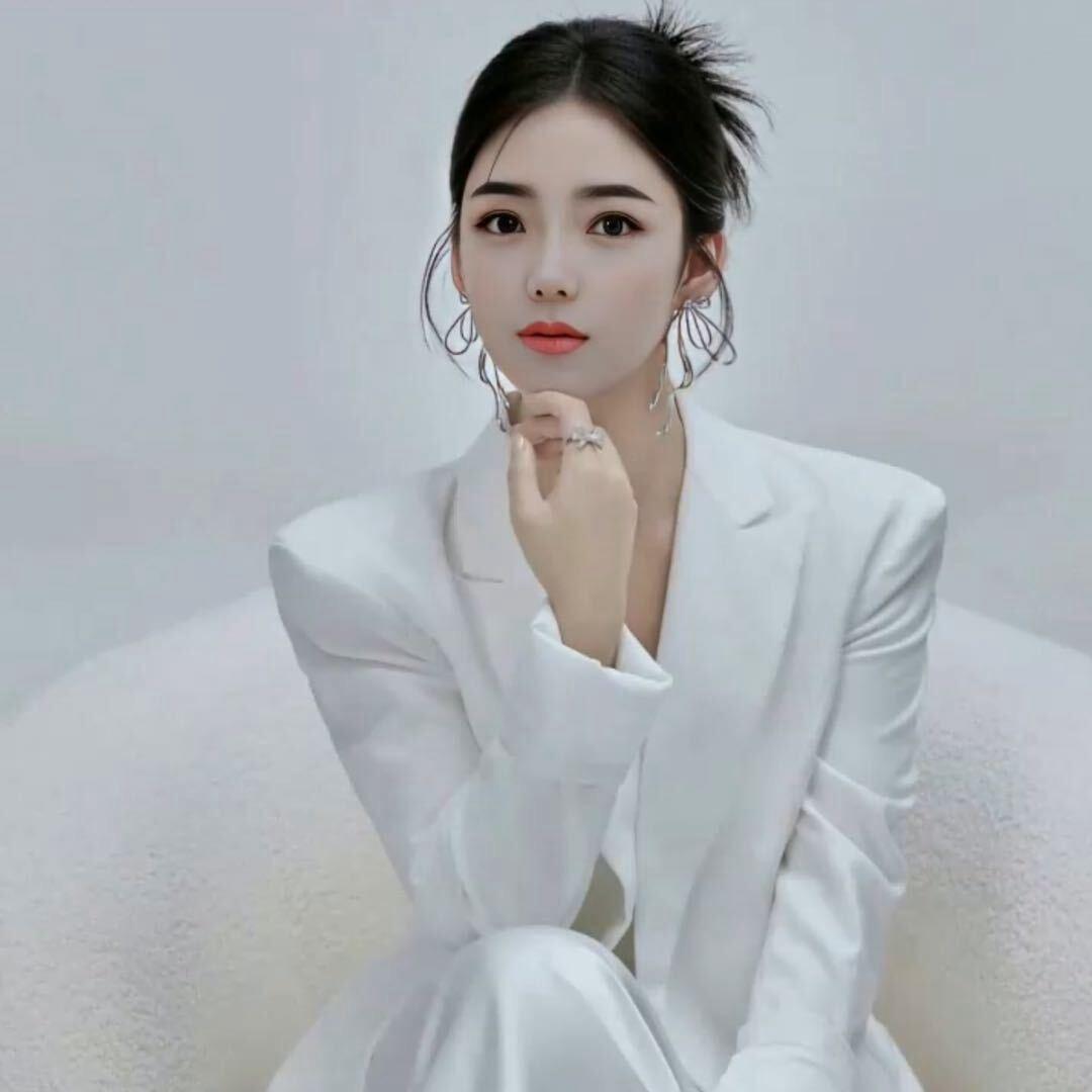 媛.