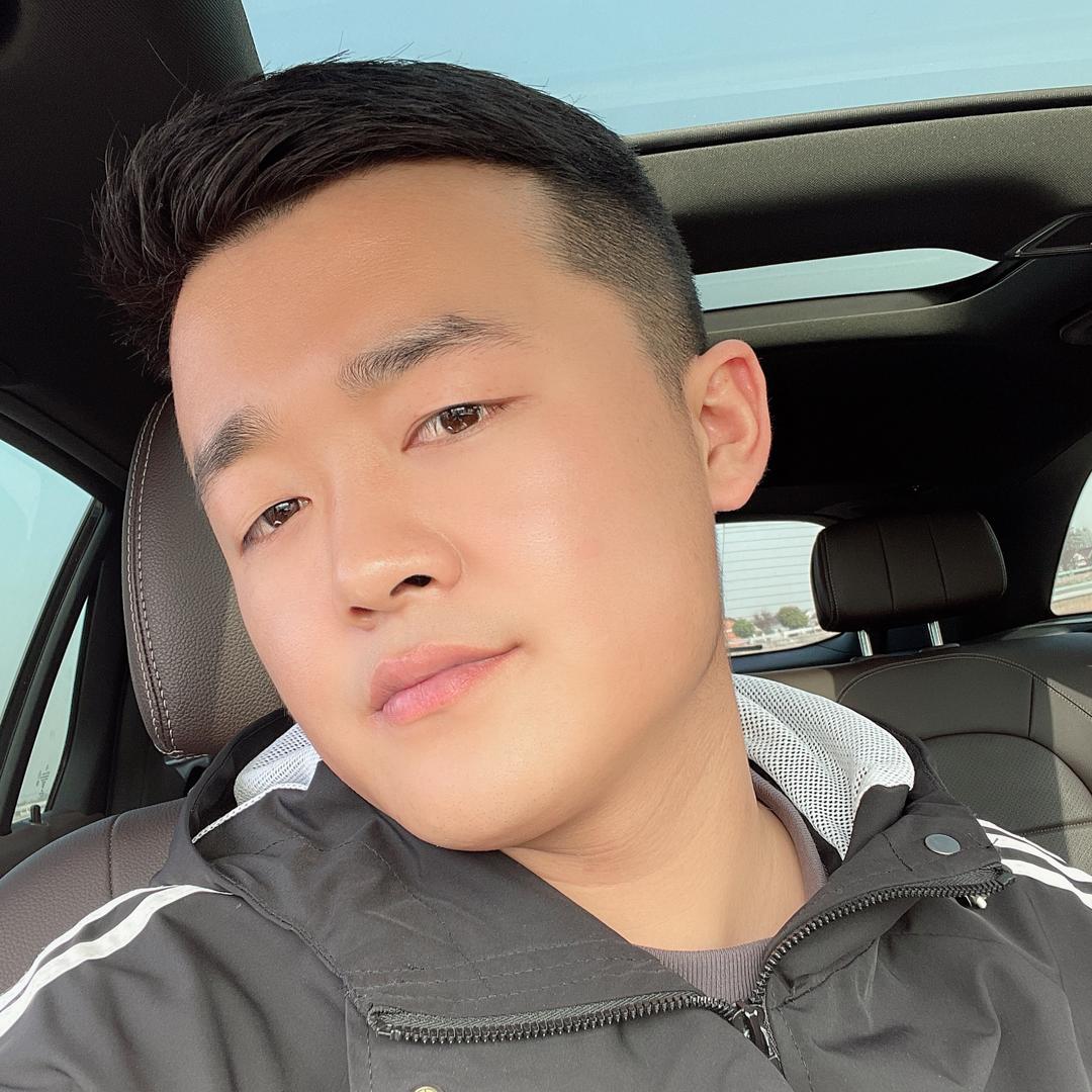 Ai 胡