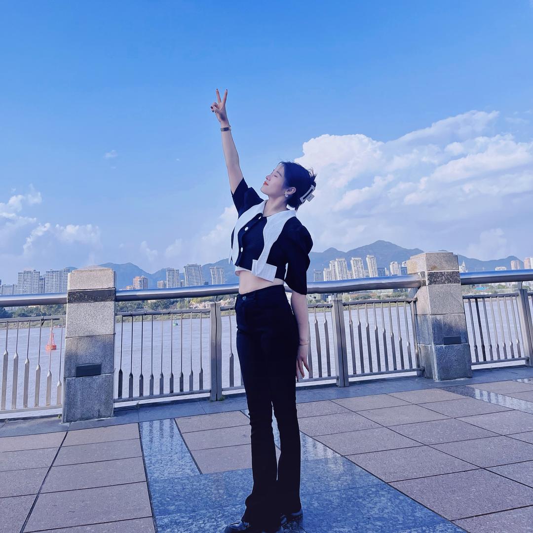 果果(三个儿子的妈妈)