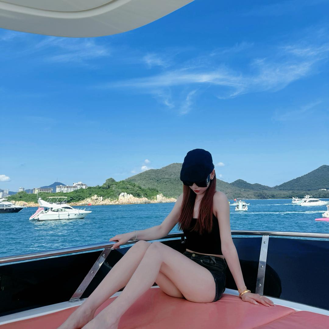 没长好的酒窝.