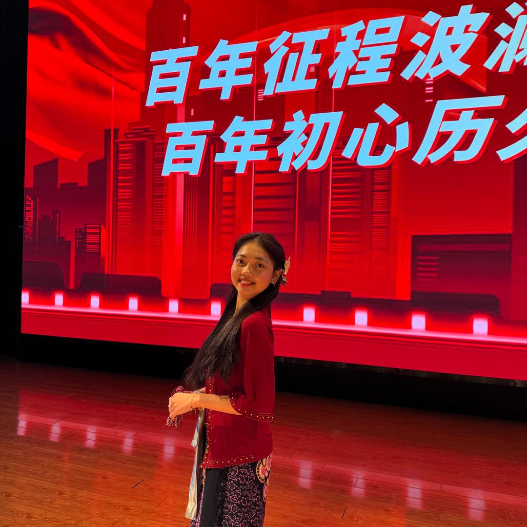 Meliana Putri 敏娜