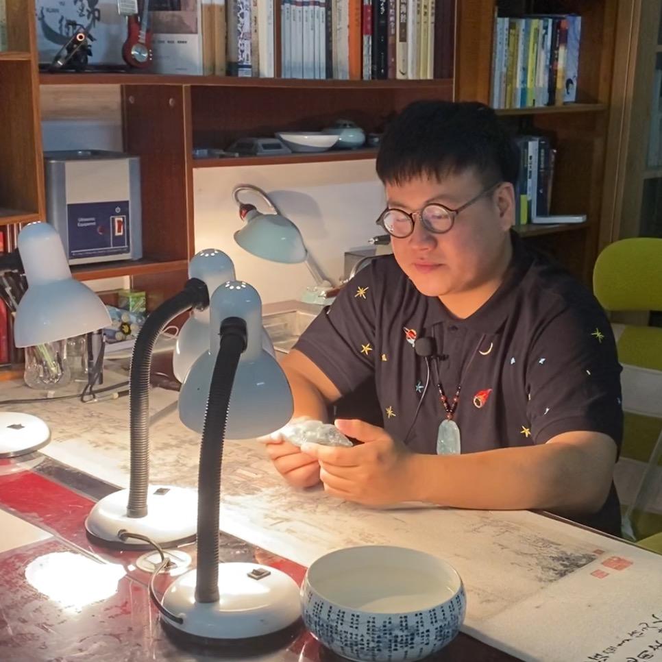 揭阳市揭东区磐东黑猪翡翠商行