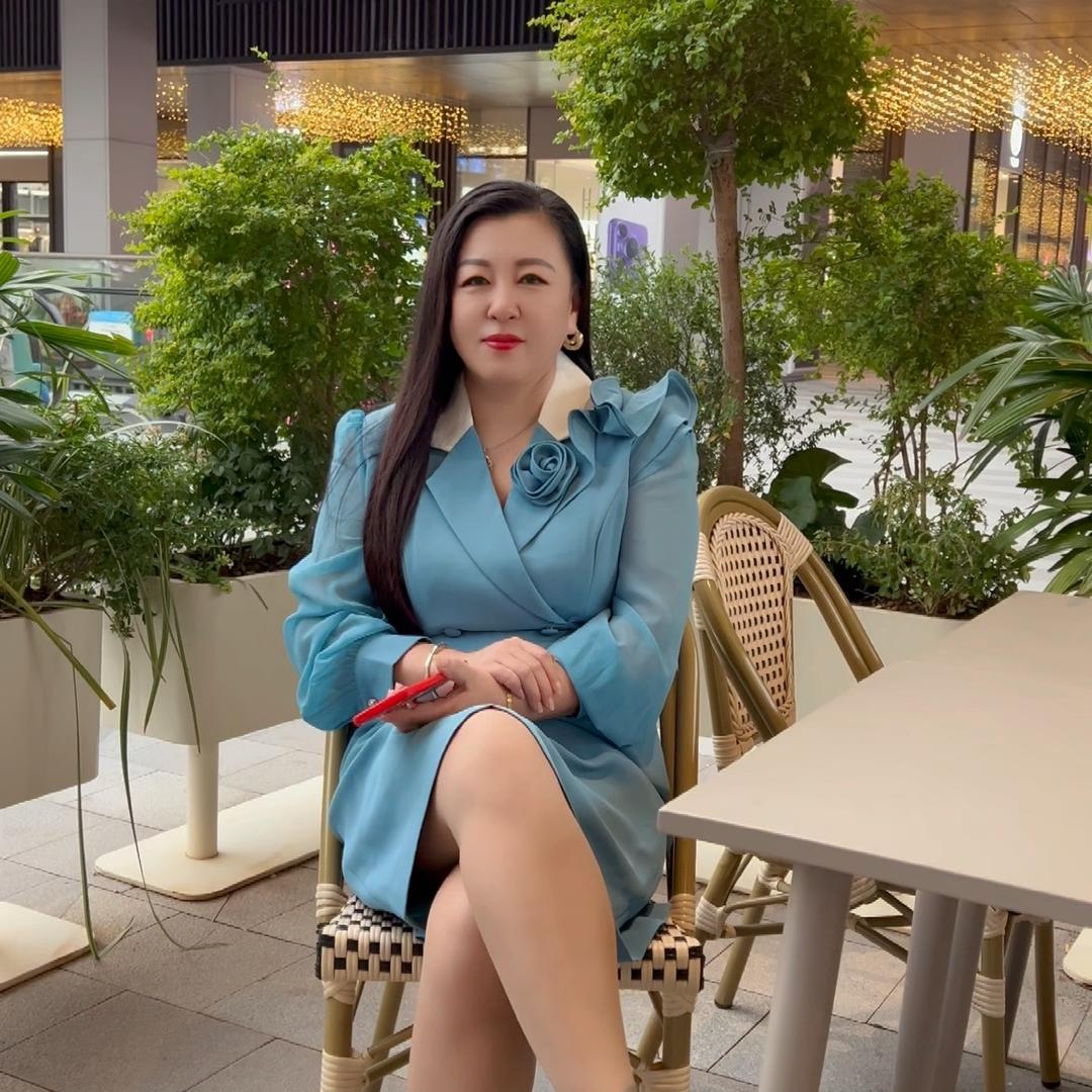 华姐（70后）