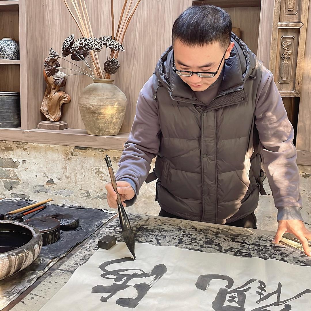 参差不齐的、摄影师