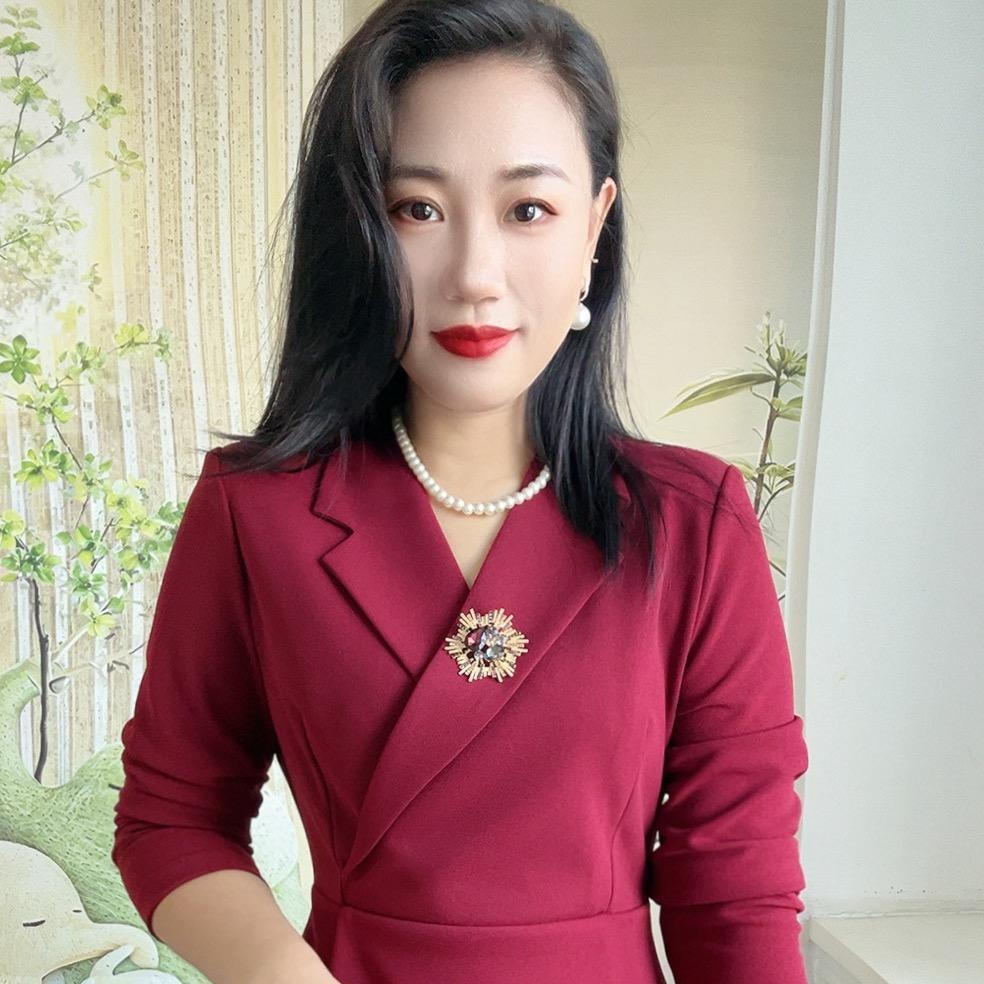 甄美精品女装工厂店