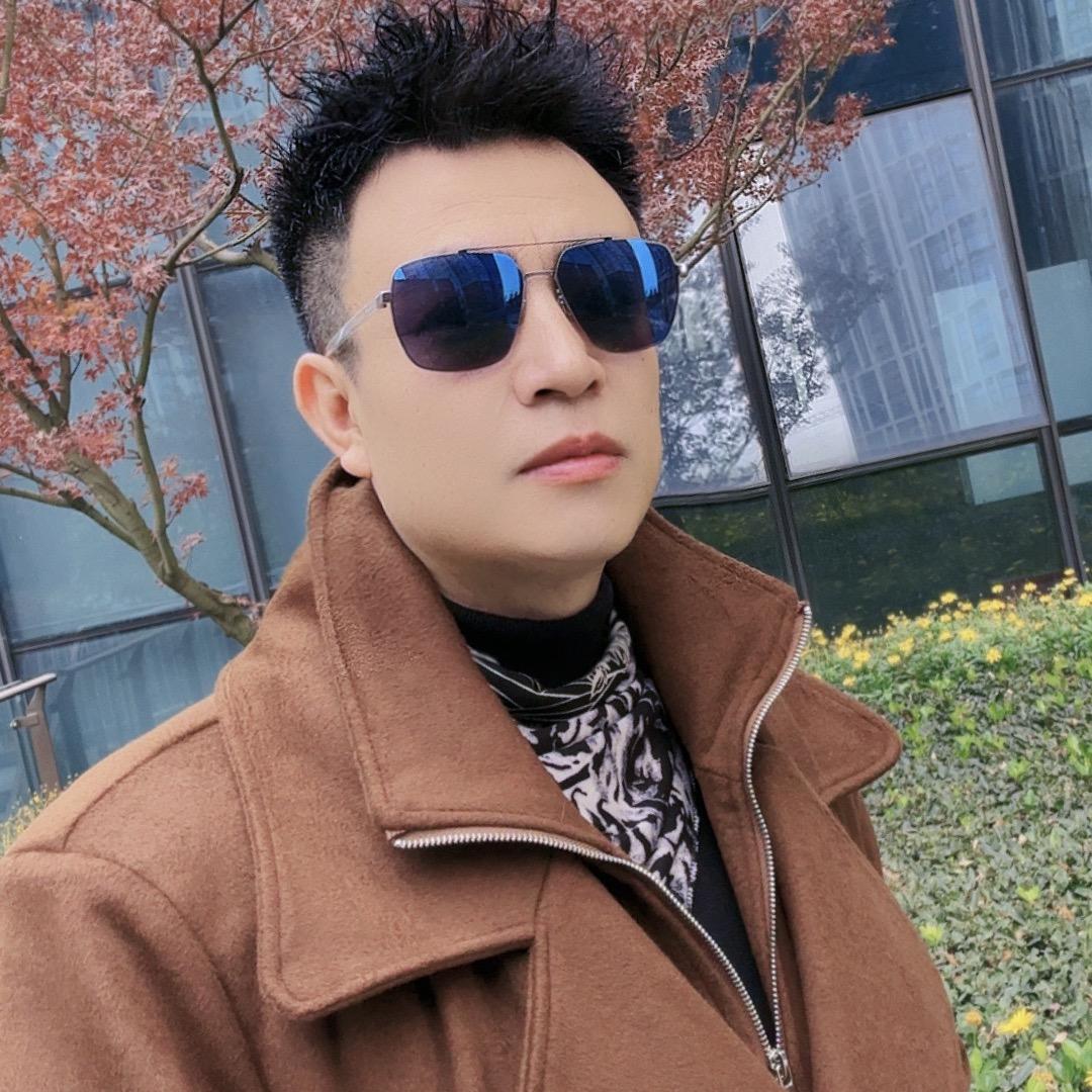 镇源兄@