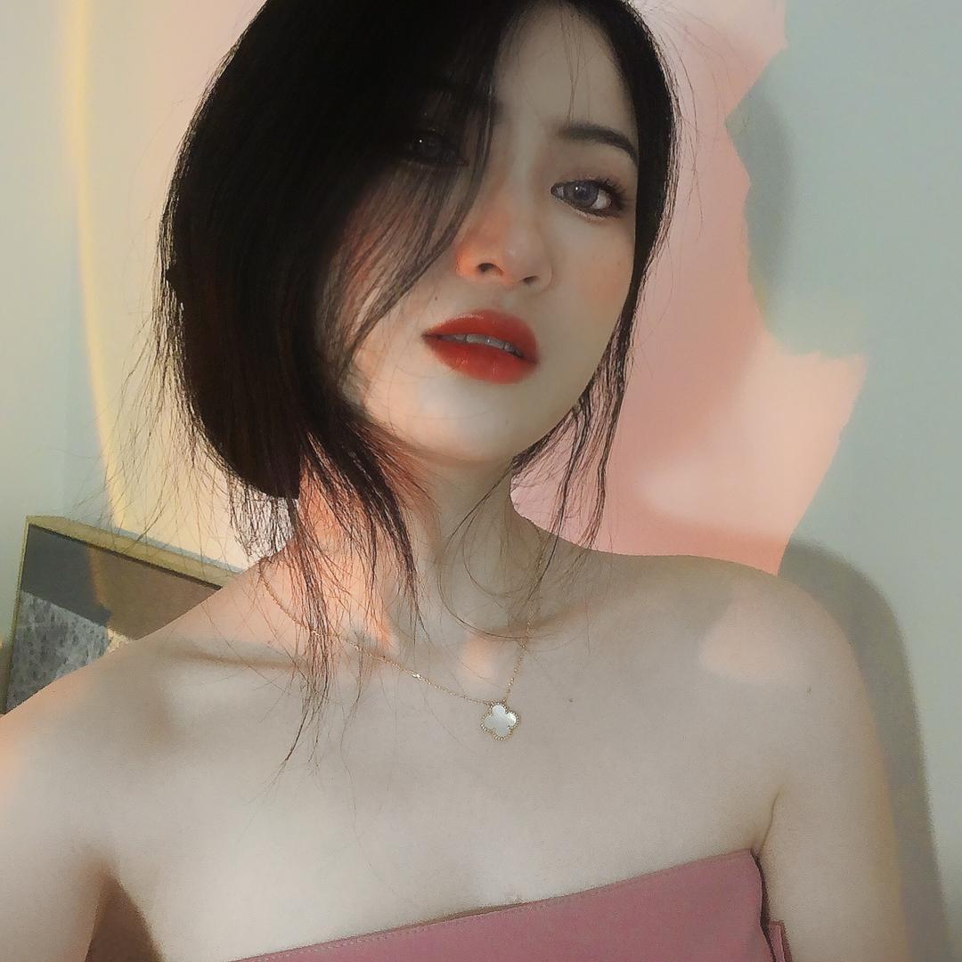 白精精呦
